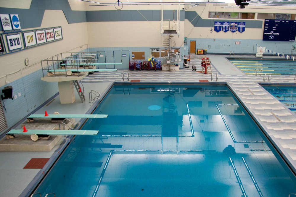 Diving pools are generally about 8 1/2 feet deep with a diving board or platform. Diving pools can be a real safety hazard. ATPOOLS has built a lot of Lap pools in Cebu, Bohol, Manila, Paranaque, Bulacan, Rizal, Laguna, Batangas, Palawan, Surigao, Boracay, Isabela, Baguio, Samar, Cavite and Quezon.